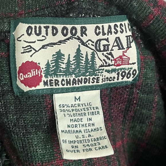 Vintage Gap • Kids Fuzzy Plaid Hooded Pullover and Glove Set - Picture 5 of 7